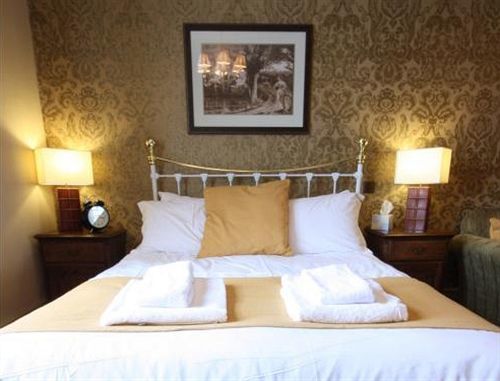 Hotel The Crown At Marnhull Sturminster Newton Exterior foto
